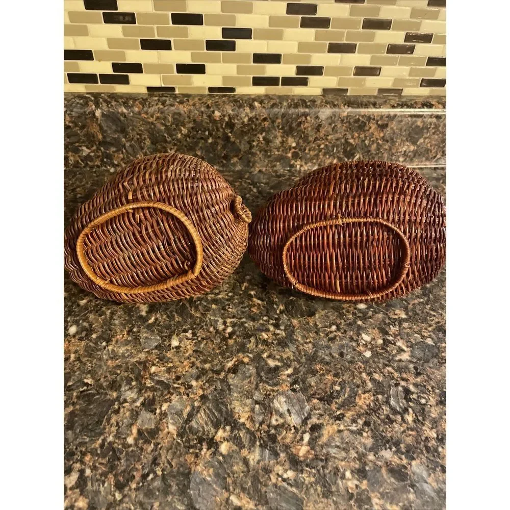 Vintage Nesting Deer Baskets(2) Brown Wicker Reindeer Rattan Planter Weave Woven